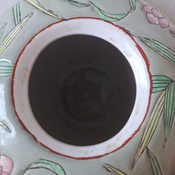 Vintage Macau Handpainted Porcelain Floral and Koi Vase - Picture 4 of 7